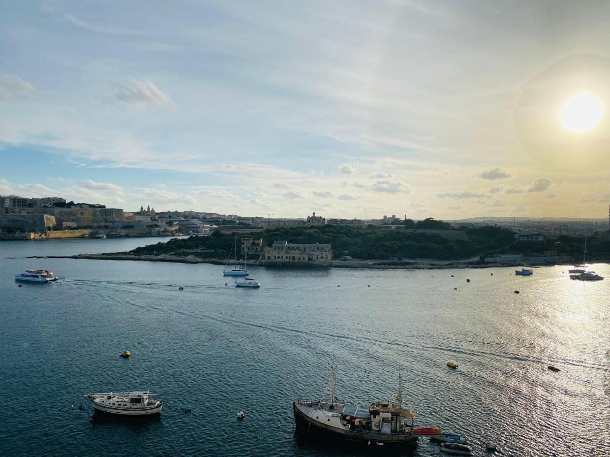 Sliema Seaview & Seafront- Apt 9, 49 Tigne Point Mansions Luaran gambar