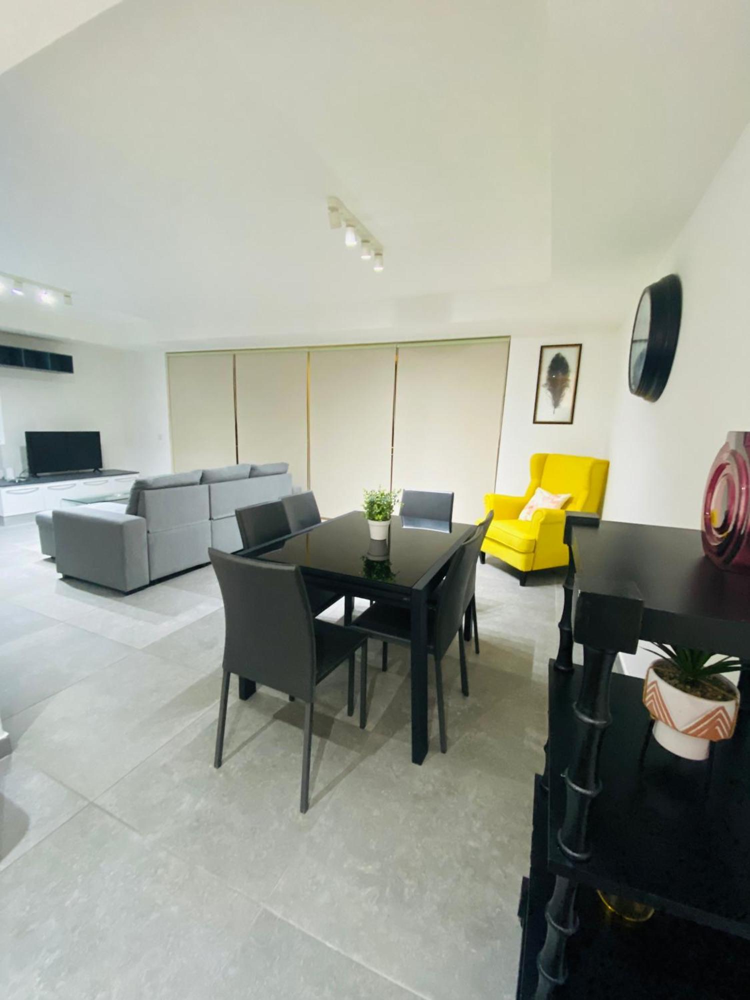 Sliema Seaview & Seafront- Apt 9, 49 Tigne Point Mansions Luaran gambar