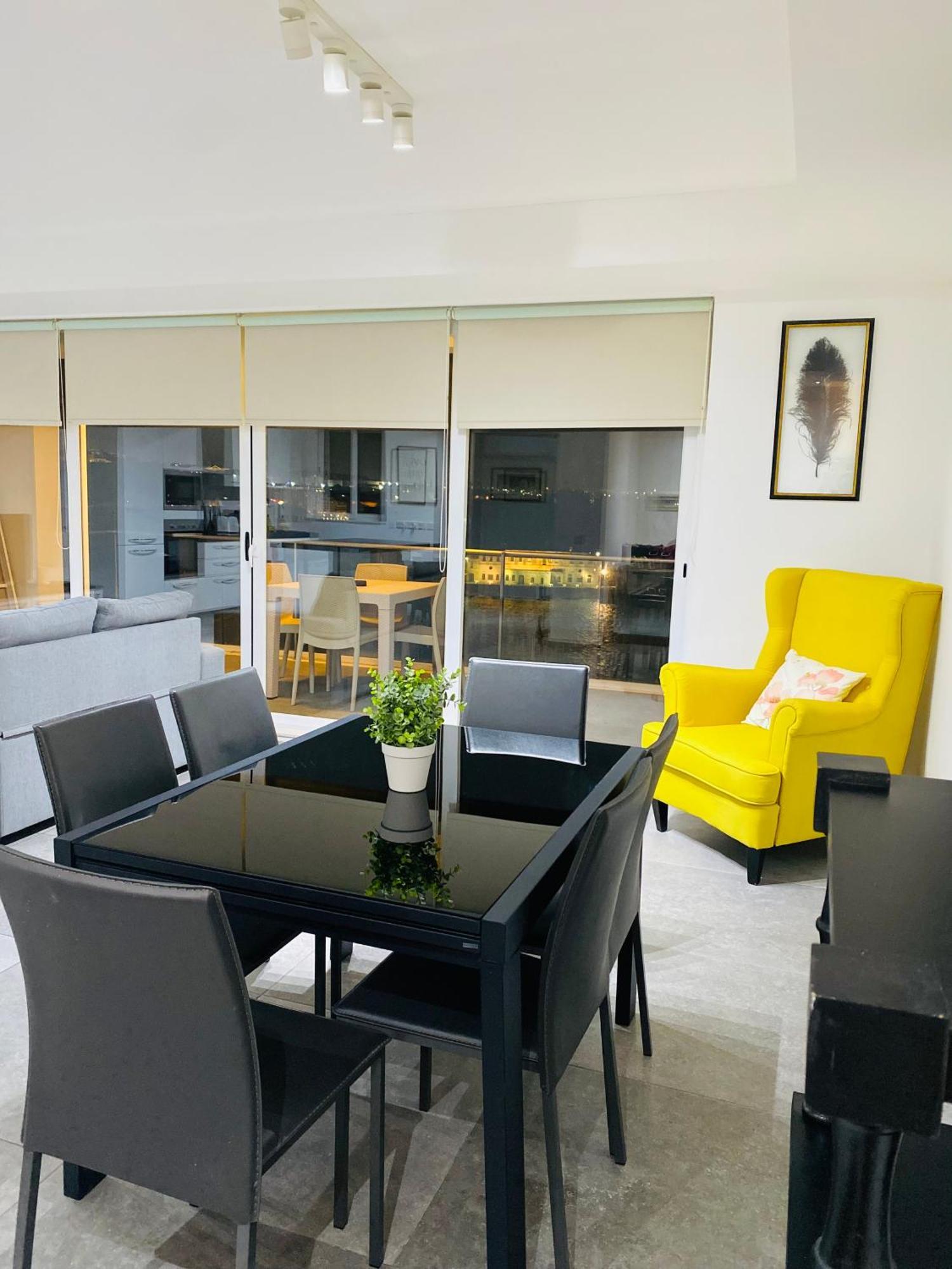 Sliema Seaview & Seafront- Apt 9, 49 Tigne Point Mansions Luaran gambar